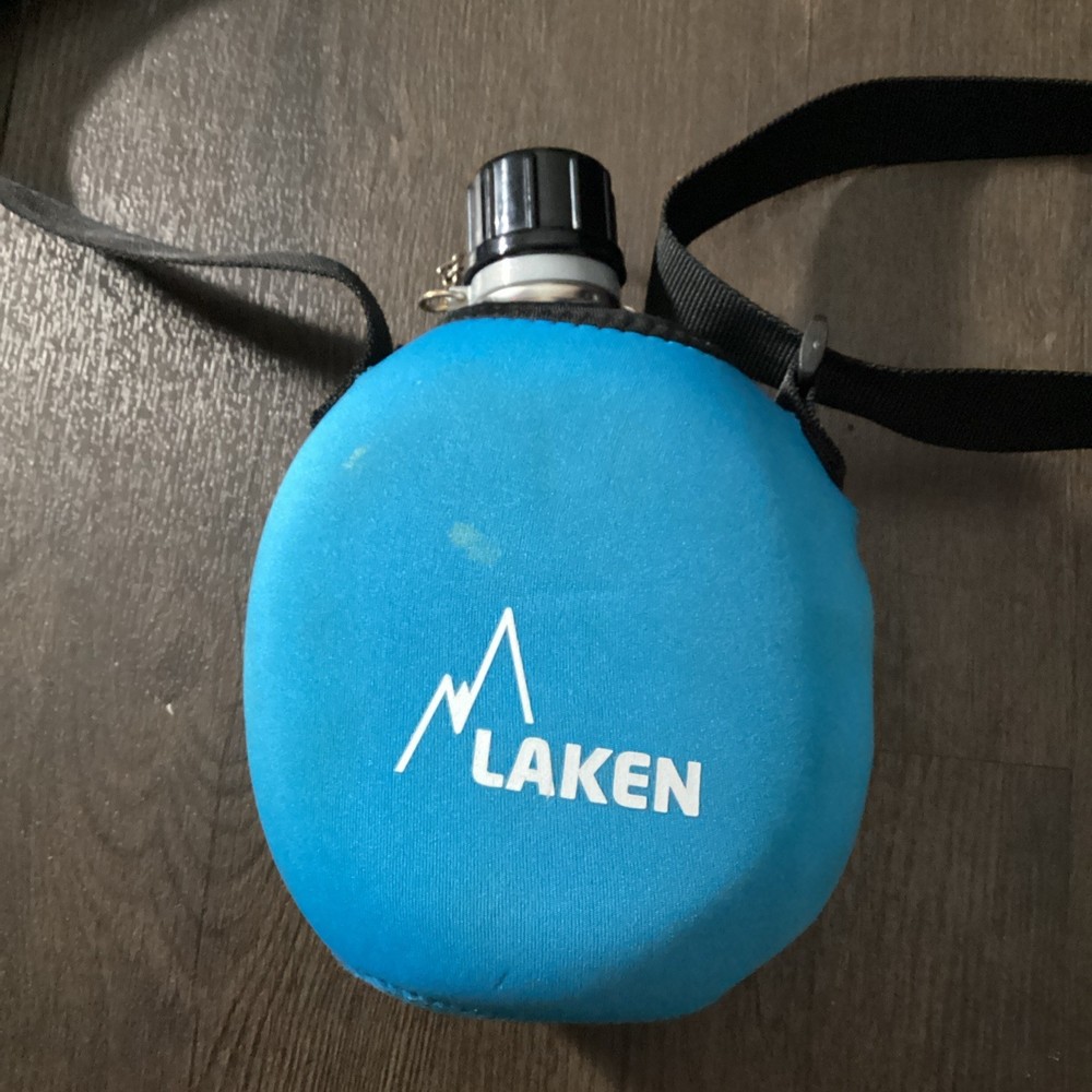 Borraccia Laken in alluminio foderata in neoprene verde