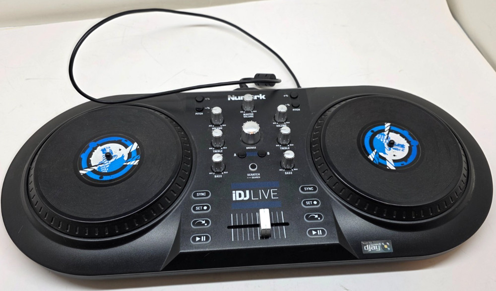 Numark iDJ Live Digital DJ Controller Turntable Apple Mac Ipad Iphone Ipod