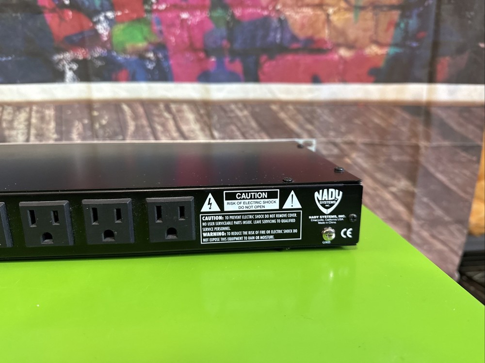 Andy Audio Power Conditioner And Light Module PCL-810