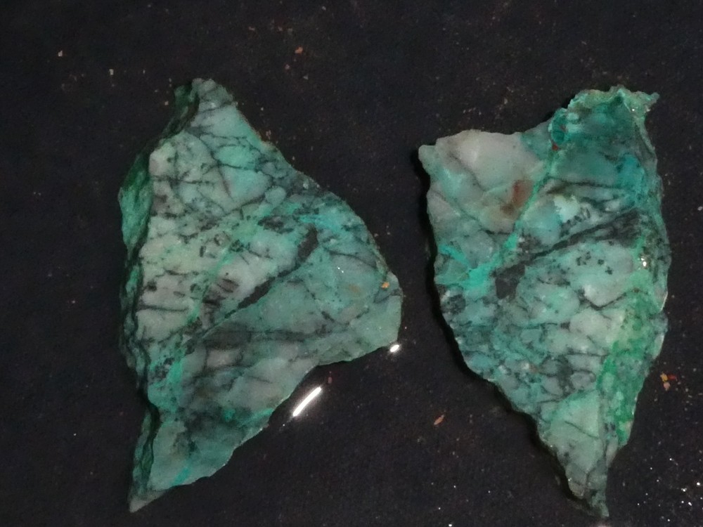 Chrysocolla -2 small pieces- rough-cabbing--display- science