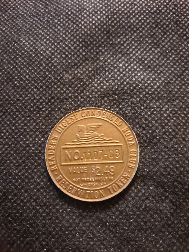 READER'S DIGEST RESERVATION PLASTIC TOKEN! e8248UXX