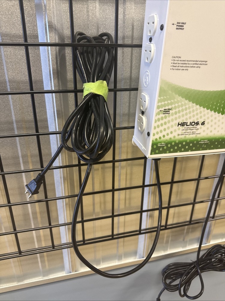 Titan Controls Helios 6 8 Light Controller with Dual Trigger Cords 240V