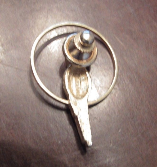 Vintage Parrot Bird Pin - Avon