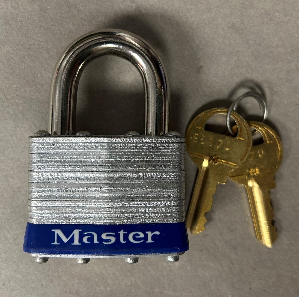 Master Lock Commercial Padlock 1MK2K 2 Keys