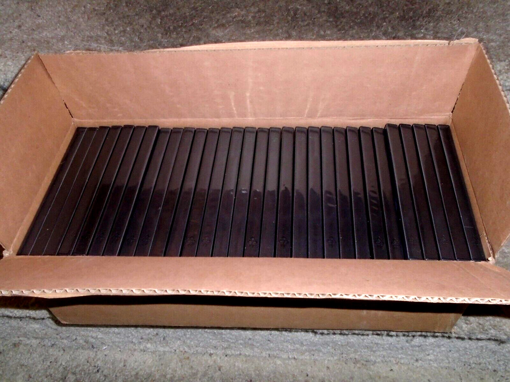 Lot of 30 empty 2 disc DVD cases (black)