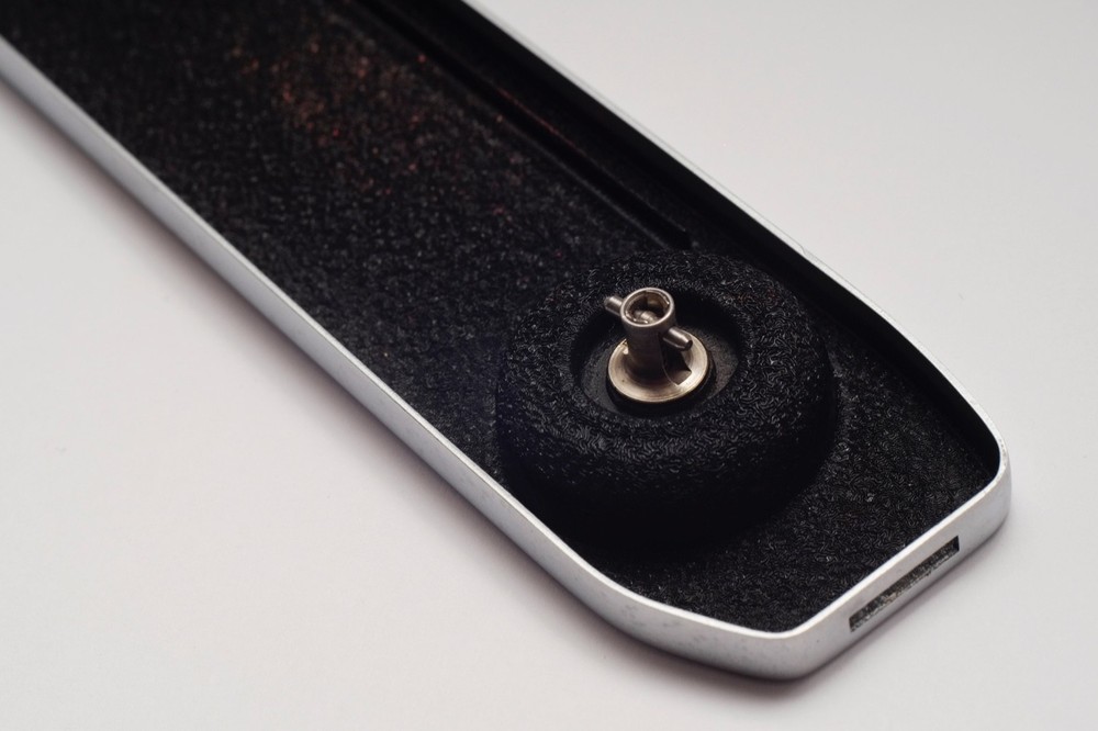 Genuine Leica M5 Bottom Base Plate Chrome