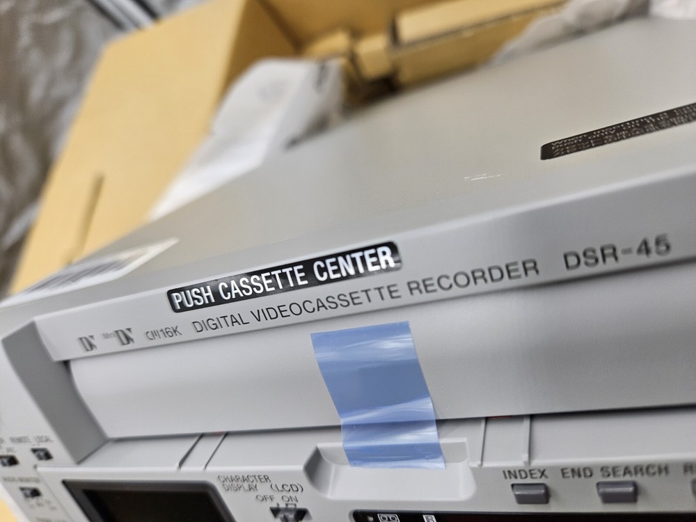 NOS SONY DSR-45 DVCAM !