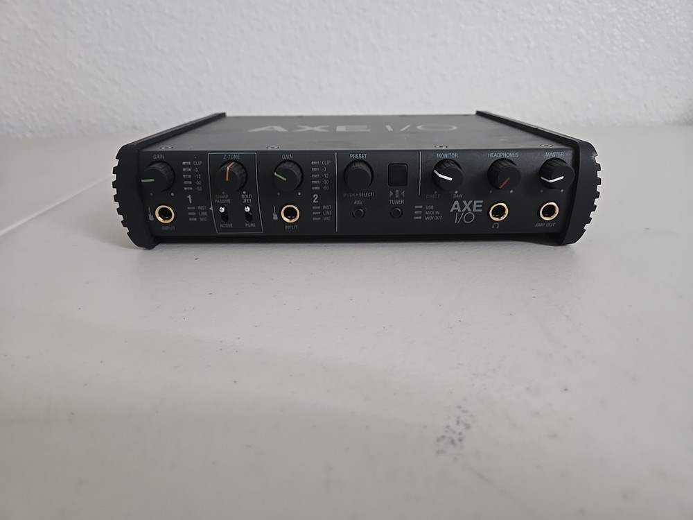 IK Multimedia AXE I/O SOLO USB Audio Interface Tested & Works 1086