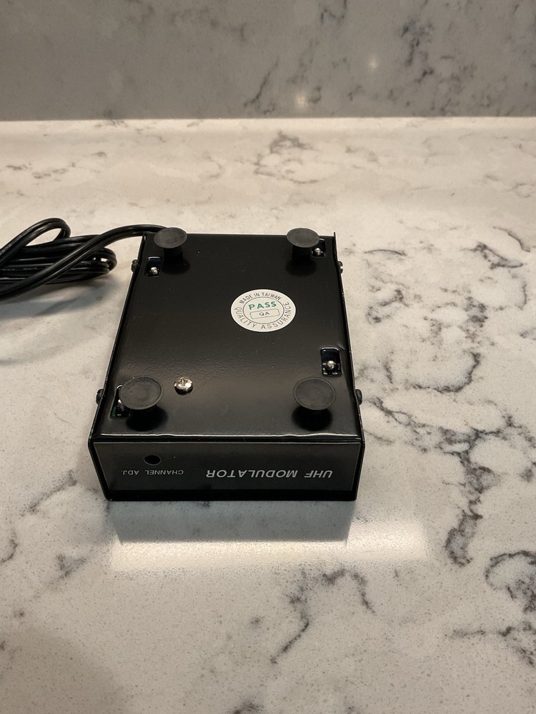 UHF Cable TV Mini Modulator New