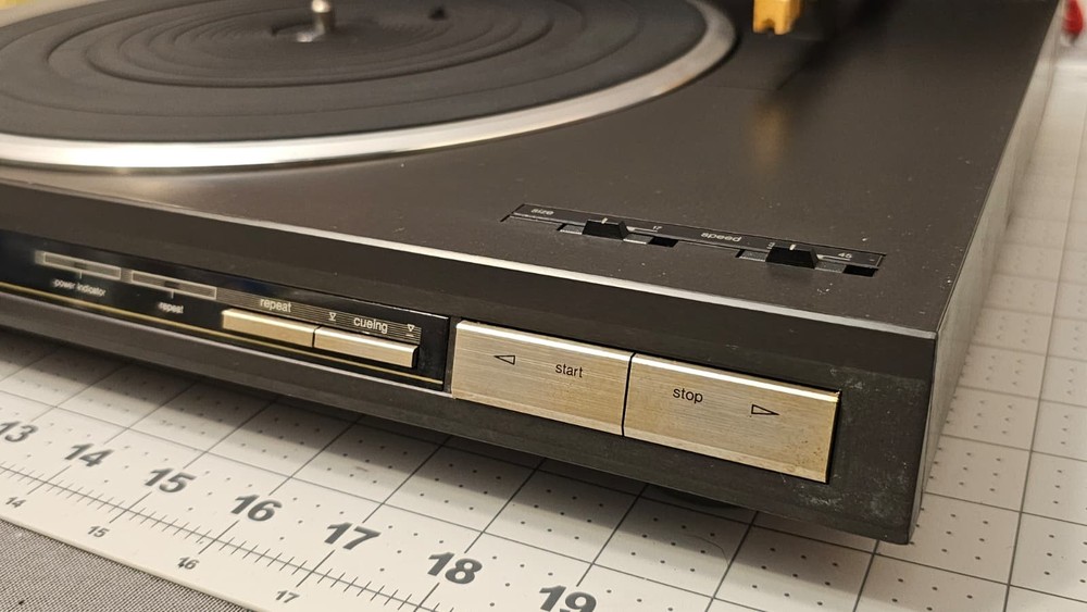 Technics SL-L25 Linear Drive Turntable tested and works READ