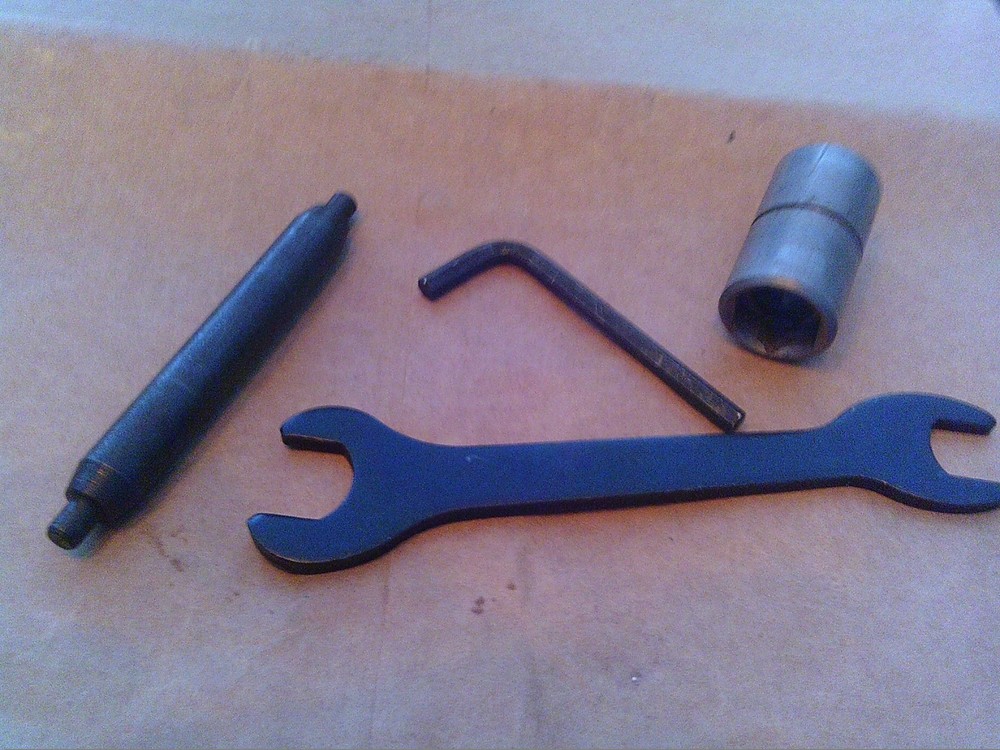 Vintage Milwaukee Chuck Removing Tool Kit
