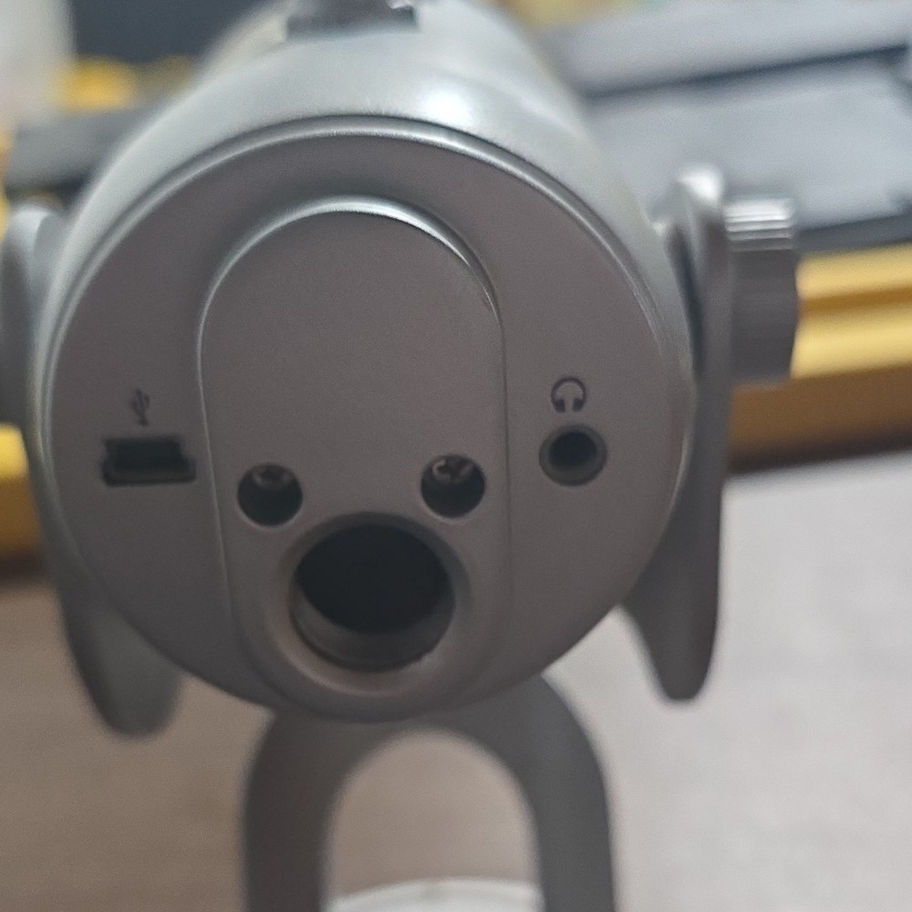 Blue Yeti USB Condenser Microphone Silver with Mute Switch & Gain Control