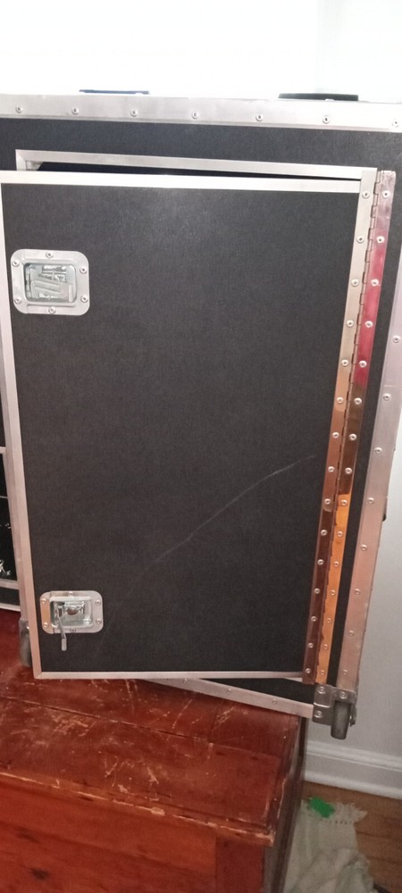 Combo Road Cases With Many Doors And Options.