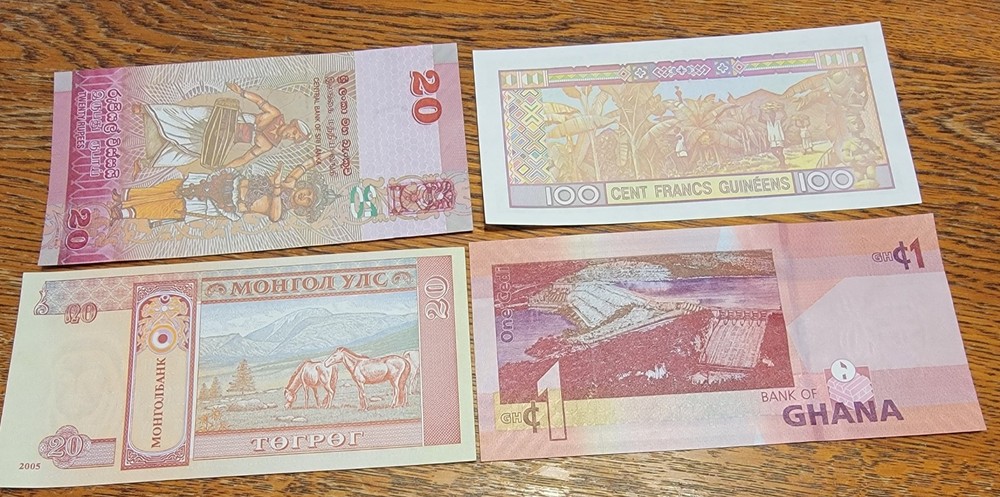4 WORLD BANK NOTES T-BAG S,D,M,G