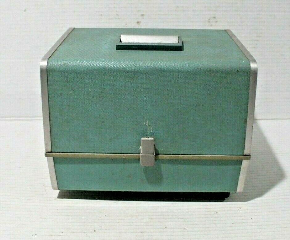 Vtg Argus 500 Automatic Model 58 Projector in case. (Leg does not lock) Tested