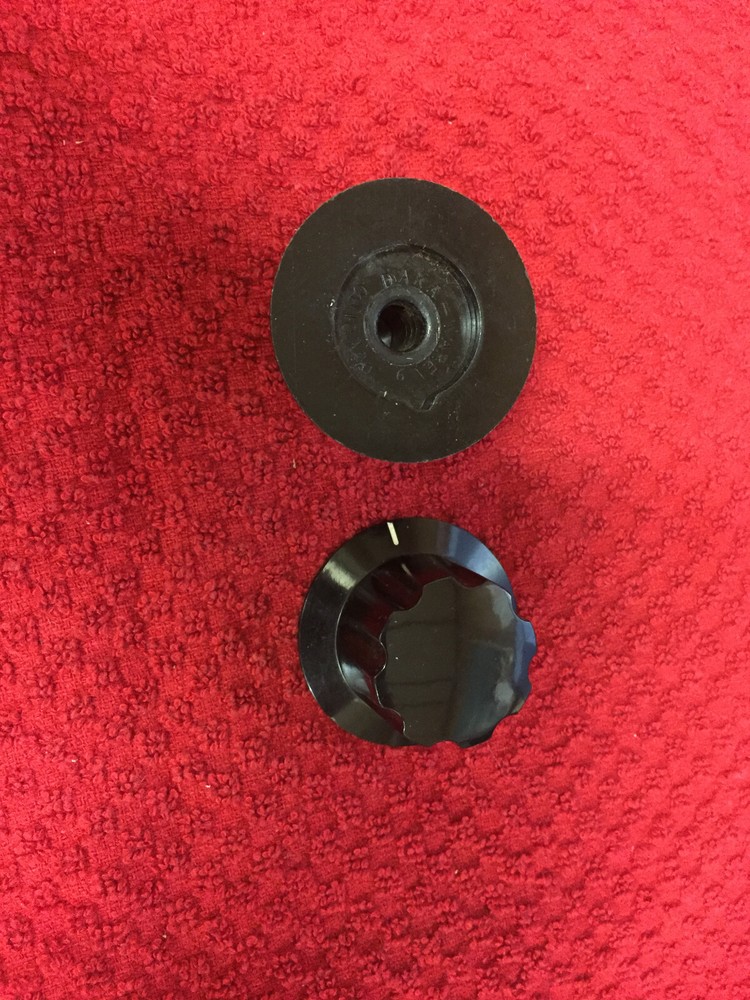 367-1 MALLORY CONTROL KNOBS 2 PCS