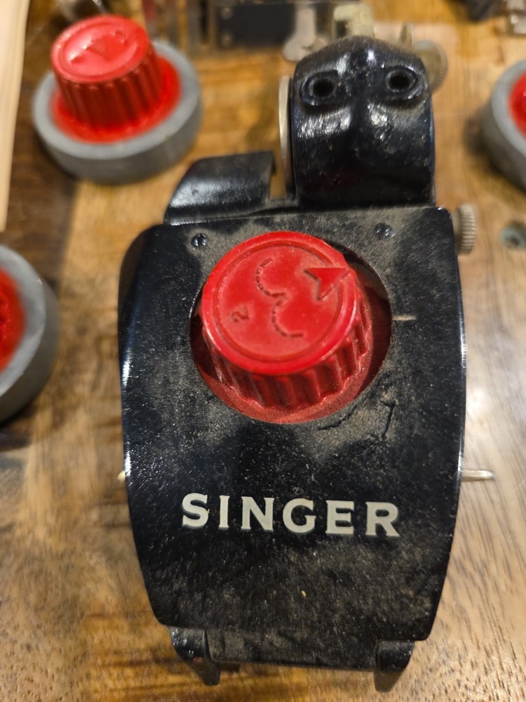 Singer Automatic Zigzagger Sewing Machine Attachment