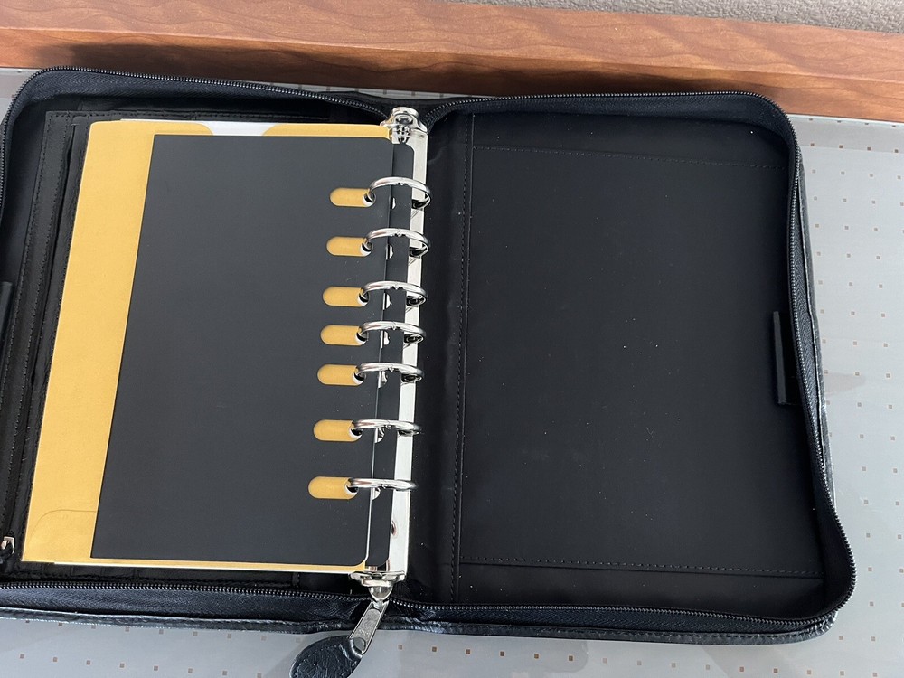 Leather Zippered Planer Black Cover