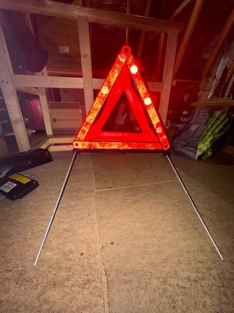 E46 Convertible/Coupe warning triangle