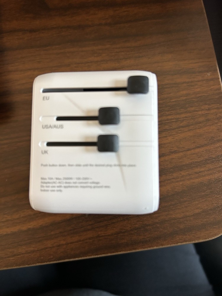 Hero International Power Adapter