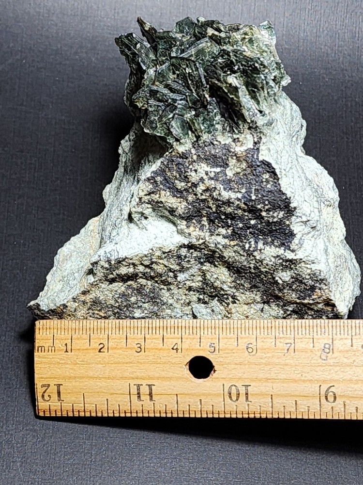Clinochlore Fe Mineral Specimen