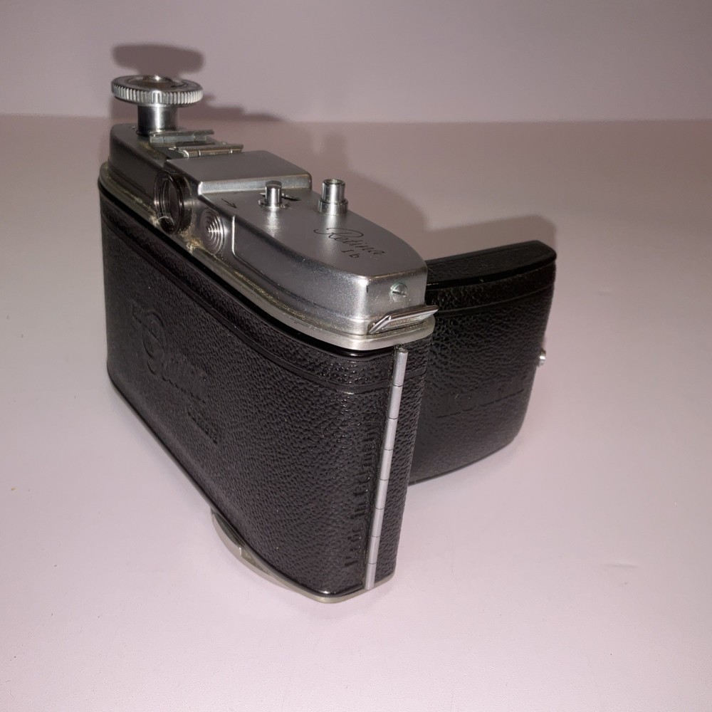 Vintage Retina Folding Camera + Case (Intermittent Shutter)