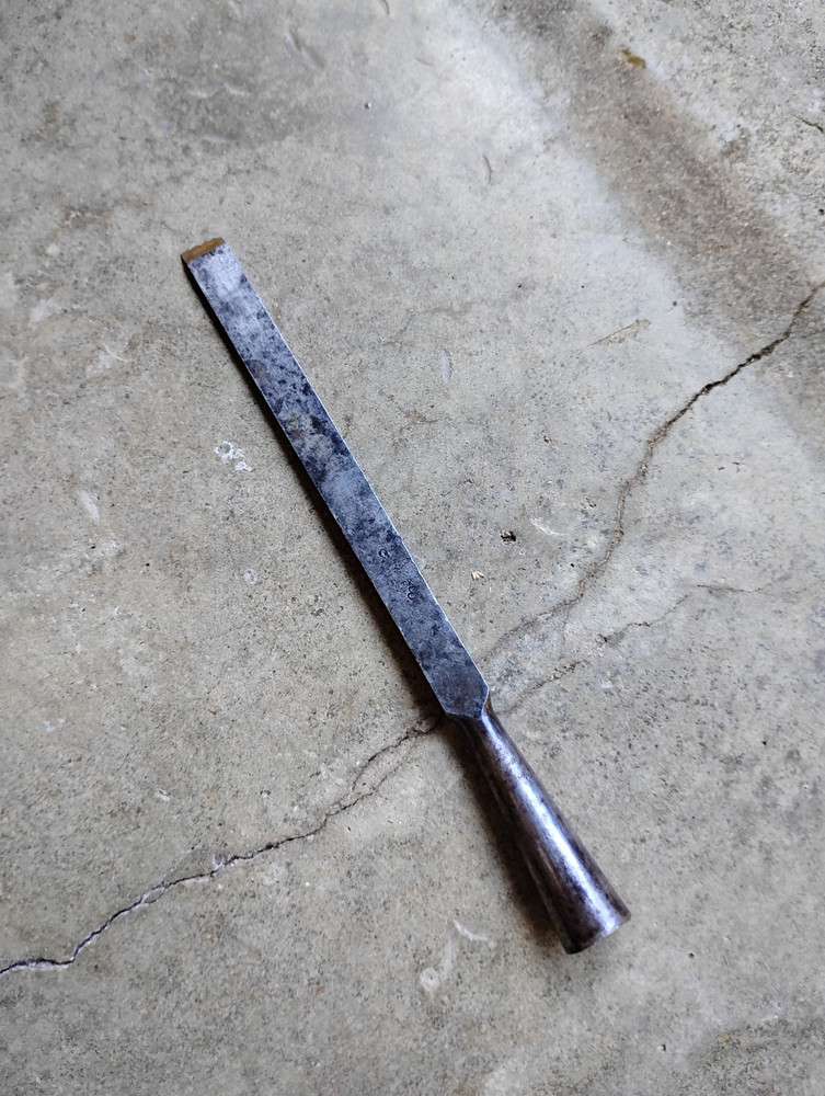 Vintage 1/2 " Yale Woodworking Socket Chisel
