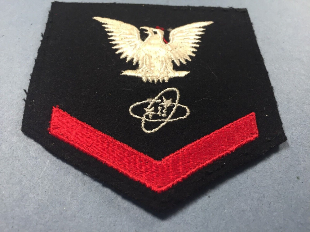 US Navy - Electronics Tech. 3rd class patch (Male size) on felt