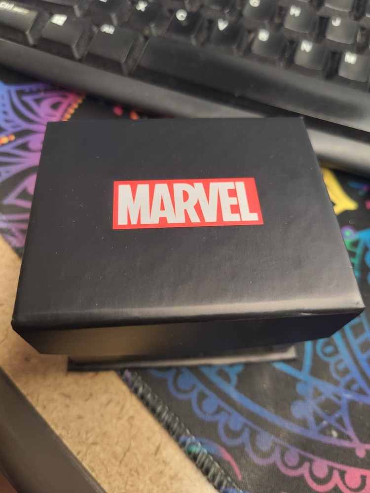 Marvel Comics Classic The Ultimate Spider-man Red Mask Cufflinks New Gift Box