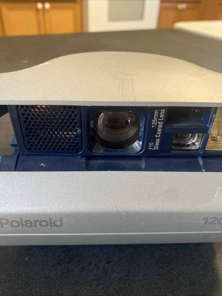 Polaroid Camera 1200 SI