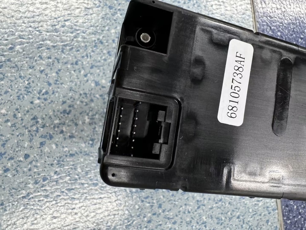 WIRELESS IGNITION NODE REMOTE START MODULE 68105738AF FOR DODGE RAM US