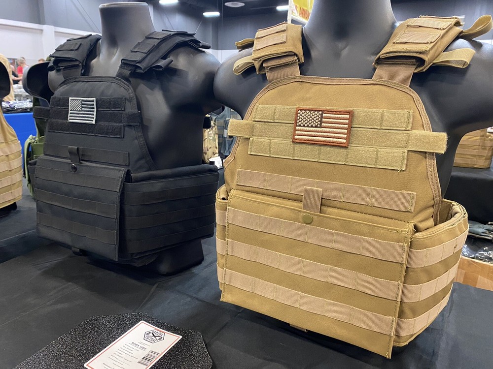 Tactical Vest BLACK Plate Carrier Rig- Adjustable.