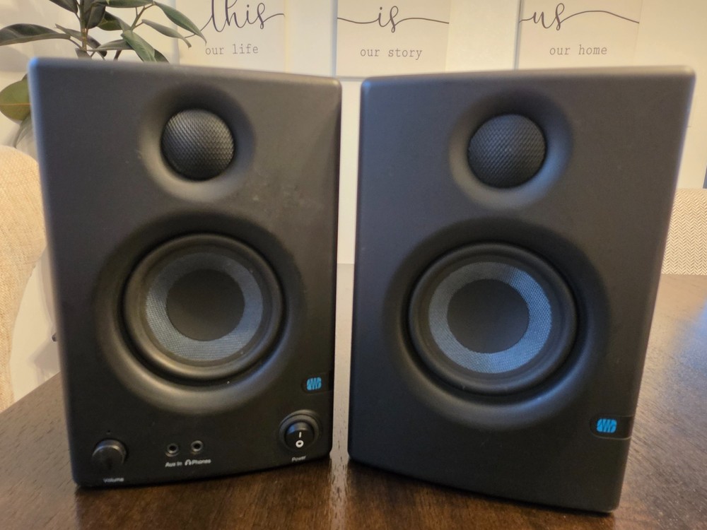 PreSonus Eris E3.5 Powered Studio Monitors Pair Home Studio Speakers Tested