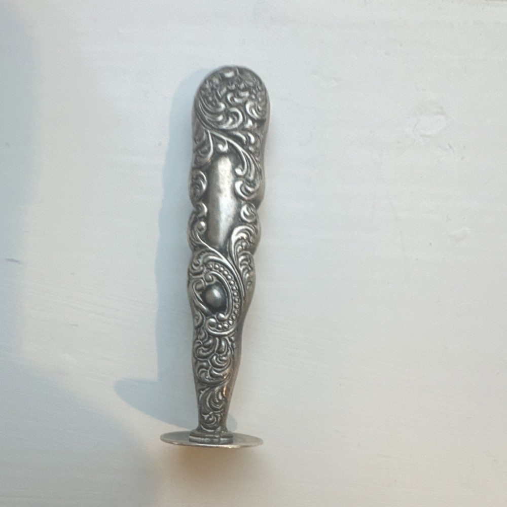 Antique Sterling Silver .925 Wax Stamp  Scroll Pattern Handle Monogram E