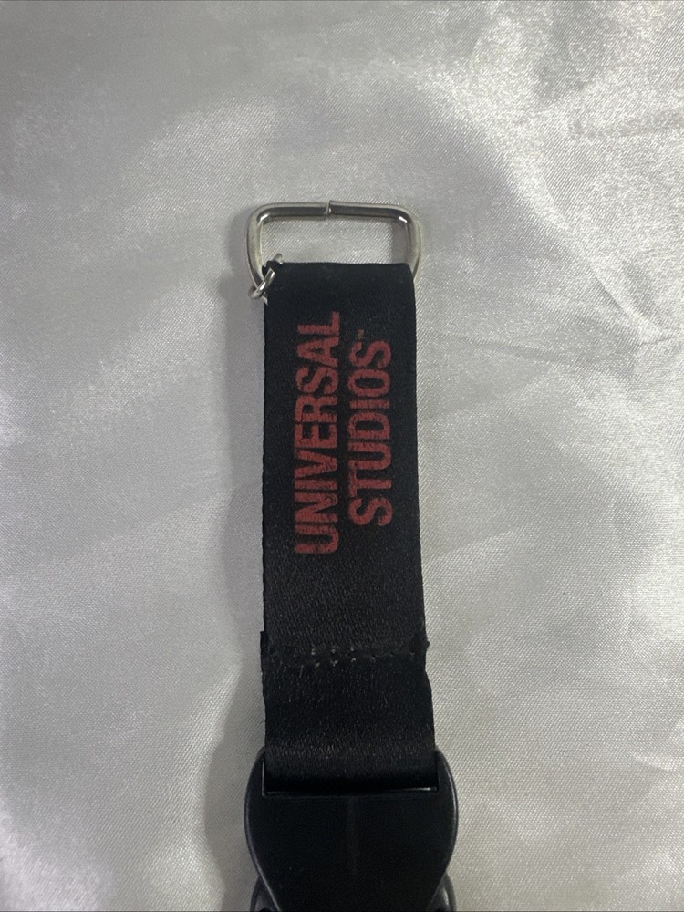 Authentic Universal Studios Avengers Marvel DC Comics 2013 Lanyard with clip