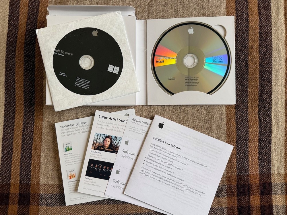 Apple Logic Express 8: Music Editing/Composing - Full Retail version