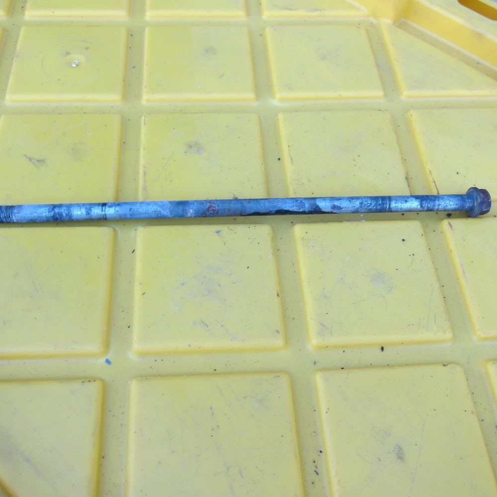 1981 Honda CB 750 C Custom OEM ENGINE MOUNTING BOLT HARDWARE MOTOR SCREW