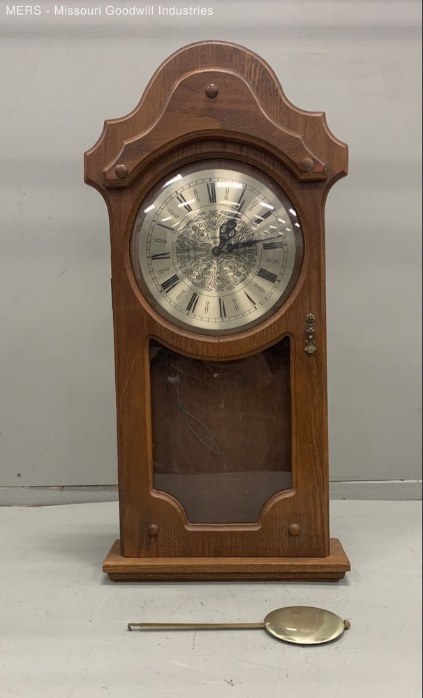 Arabesque Wooden Wall Clock