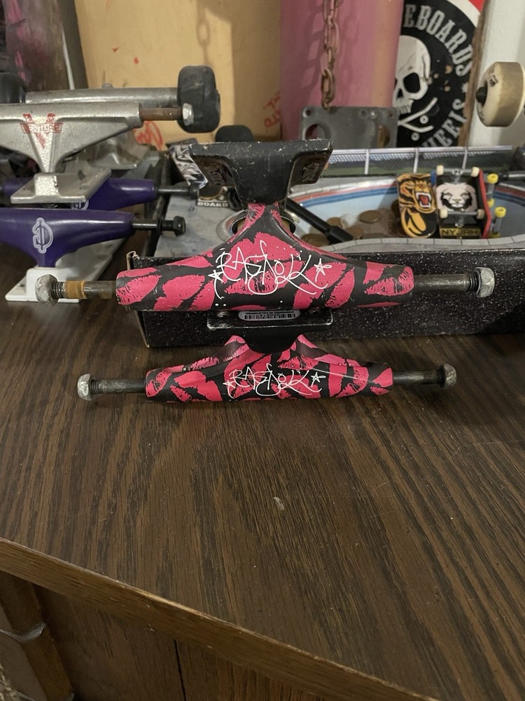 Vintage Thunder Trucks Ragdoll pro model