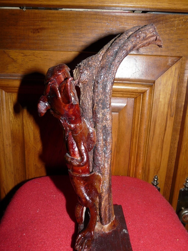 PERU AMAZON MYTHOLOGICAL FOREST CREATURE CHULLACHAQUI CARVING