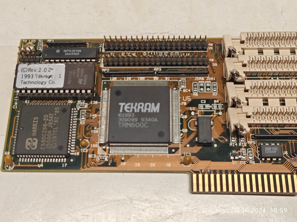 ISA IDE Caching Controller TEKRAM DC-600CF with Harris CS80C286-20 MHz CPU + RAM