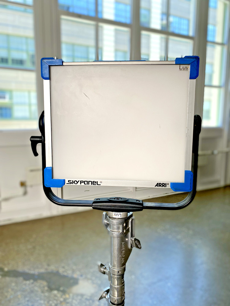 ARRI SkyPanel S30 Basic Kit PLUS Chimera & DoPChoice Snapgrid (USED)