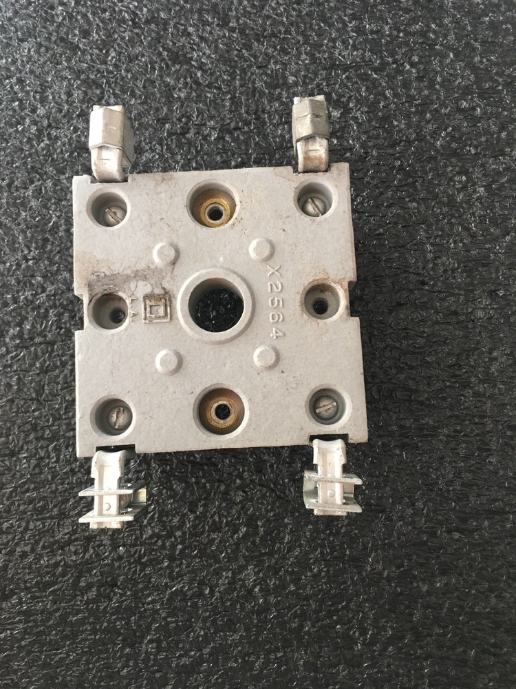 SQD METER SOCKET 100A 120/240V 1 PHASE OBSOLETE