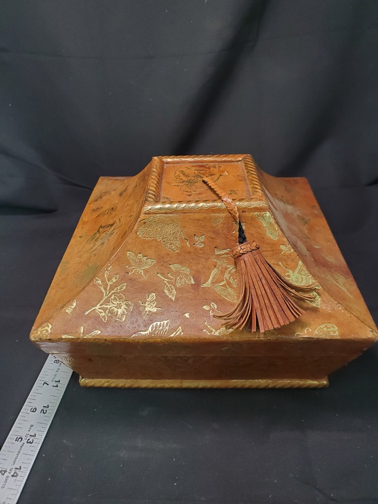 Leaf Printed Leather Wrapped Trinket Box Square Shaped Gold Guilt Decoration