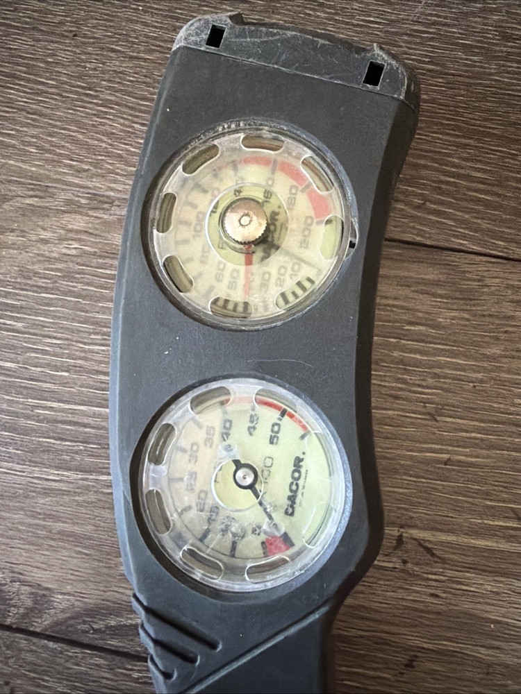 Dacor Console Gauge Analog Depth 200 FT glow Good Condition Ships Same Day Fast!