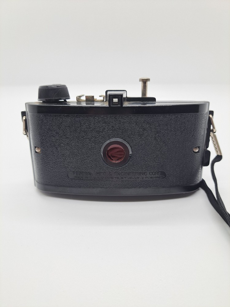FED-FLASH 64mm Bakelite CAMERA With LEATHER CASE - ART DECO - UNTESTED