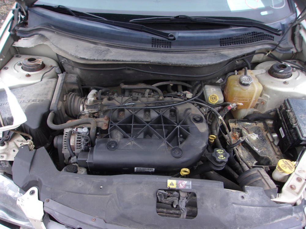 Used Front Left Steering Knuckle fits: 2005 Chrysler Pacifica Front Left Grade A