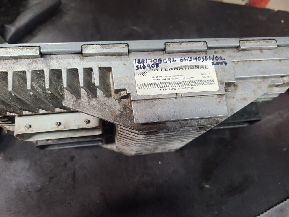 INTERNATIONAL ENGINE CONTROL MODULE 1881708C92