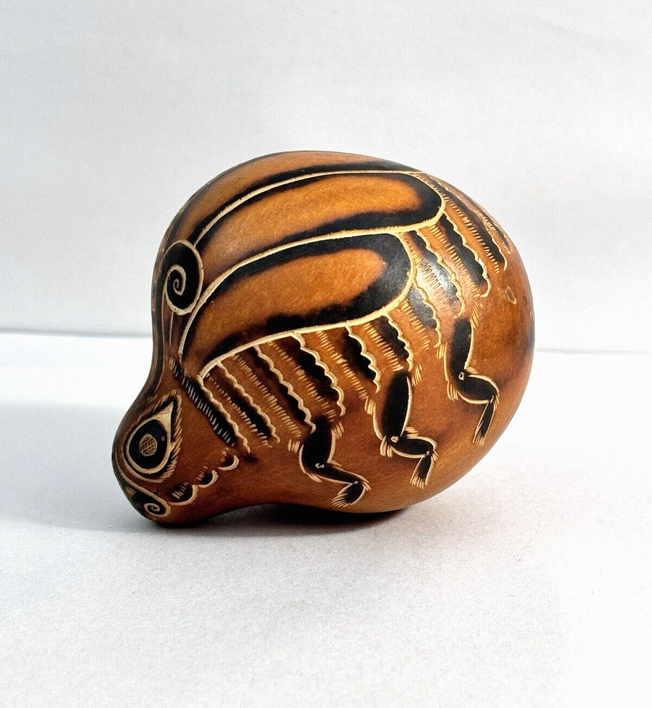 Hand Painted Peruvian Gourd Bee/Bug/insect