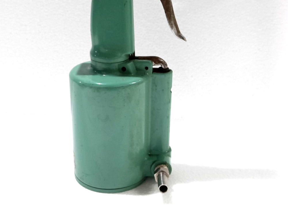 SPEEDAIRE Air Powered Rivet Tool Model 3Crh4